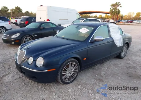 2008 Jaguar S-Type z USA, uszkodzony, nr VIN SAJWA01A58FN83352